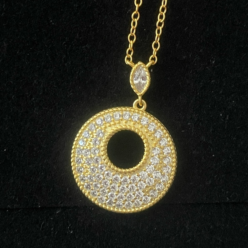 Freida Rothman. Circle Pendant Necklace